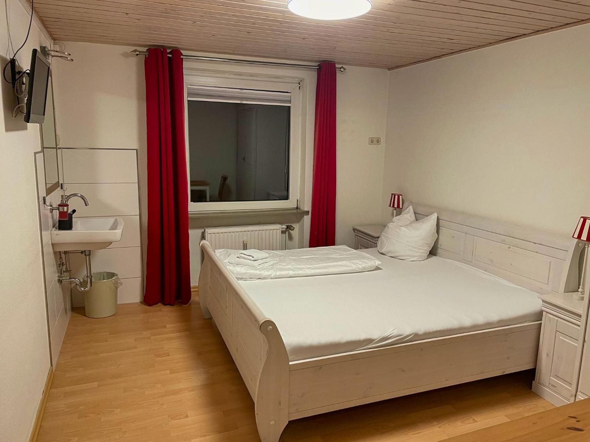 Nobis Krug Hotel Gross Sarau Luaran gambar